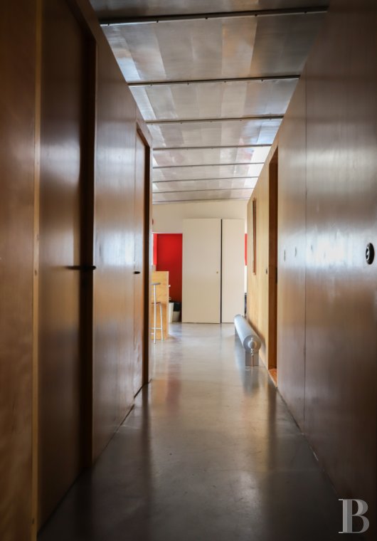 En Meurthe-et-Moselle,  un ancien clubhouse d’aérodrome réalisé par Prouvé et Le Corbusier - photo  n°16
